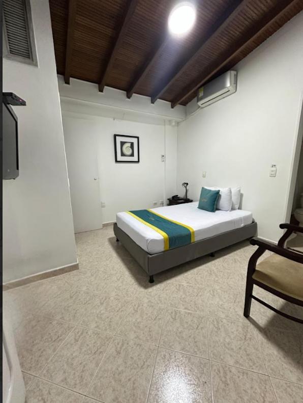 Hotel Lukas Medellin Exterior photo
